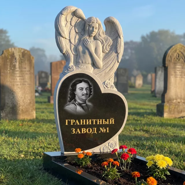 3087 Мемориальное надгробие ангел с сердцем