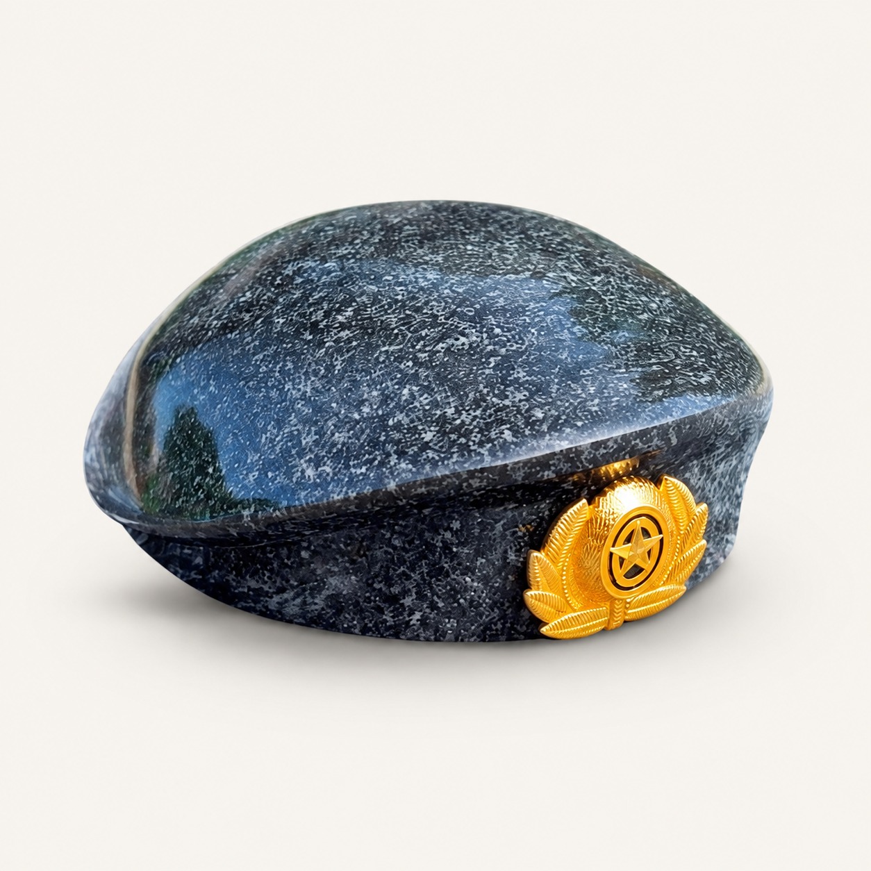Берет (22*19*8, гранит Габбро) — ГЗ-1641